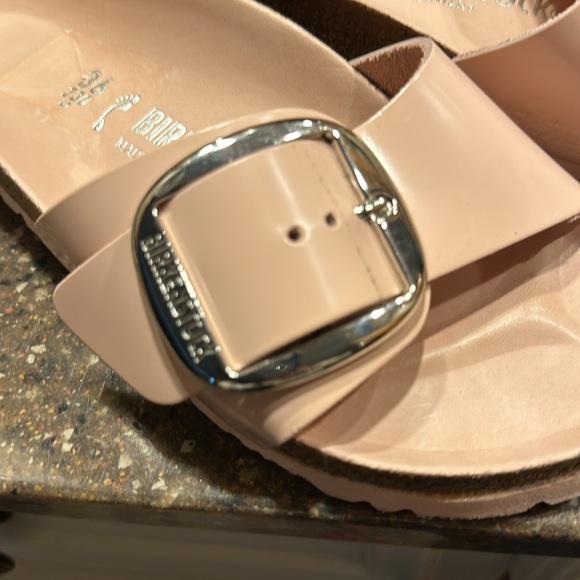 👠SOLD👠Pink Madrid Big Buckle High Shine Birkenstock Patent Leather 5.5 - Picture 8 of 8